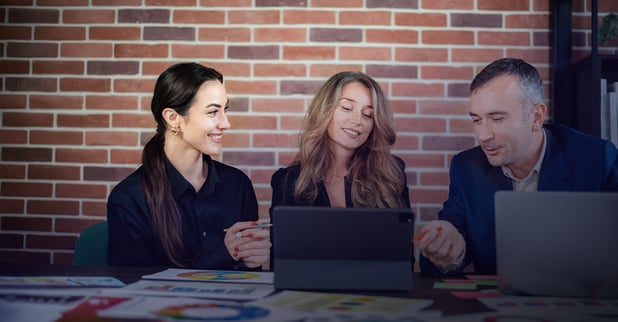 Personalización-automatizada-que-incrementa-ingresos-y-fidelidad