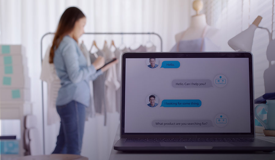 Equilibrio entre chatbots y atención humana